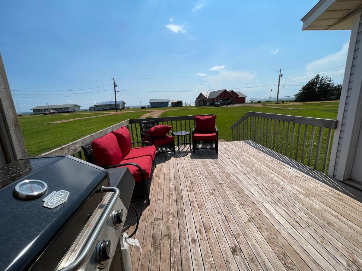 Newly Renovated Confederation Bridge View Cottages Borden-Carleton Exterior photo